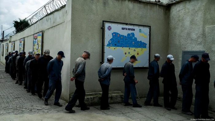 Majoritatea prizonierilor de război aflaţi în vestul Ucrainei sunt ruşi. Dar există excepţii