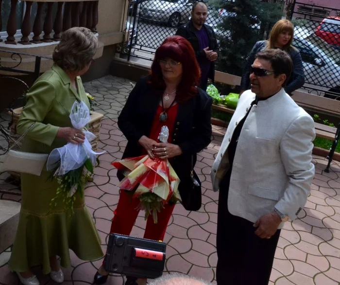 
    Cele două femei se înţelege foarte bine, un motiv de bucurie pentru Gabi şi TaviFoto: Alex Muscaliu  