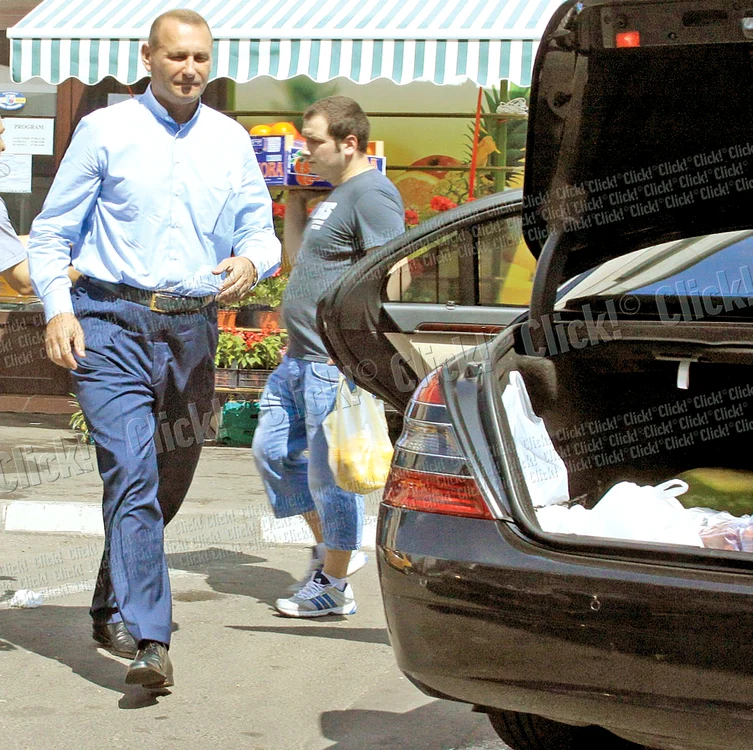 
    Viorel Cataramă şi Adina  Alberts ţin la siluetă consumând  doar produse “bio”  