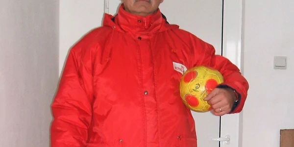Petrache Gurguiatu a reuşit să menţină pe linia de plutire echipa de futsal 