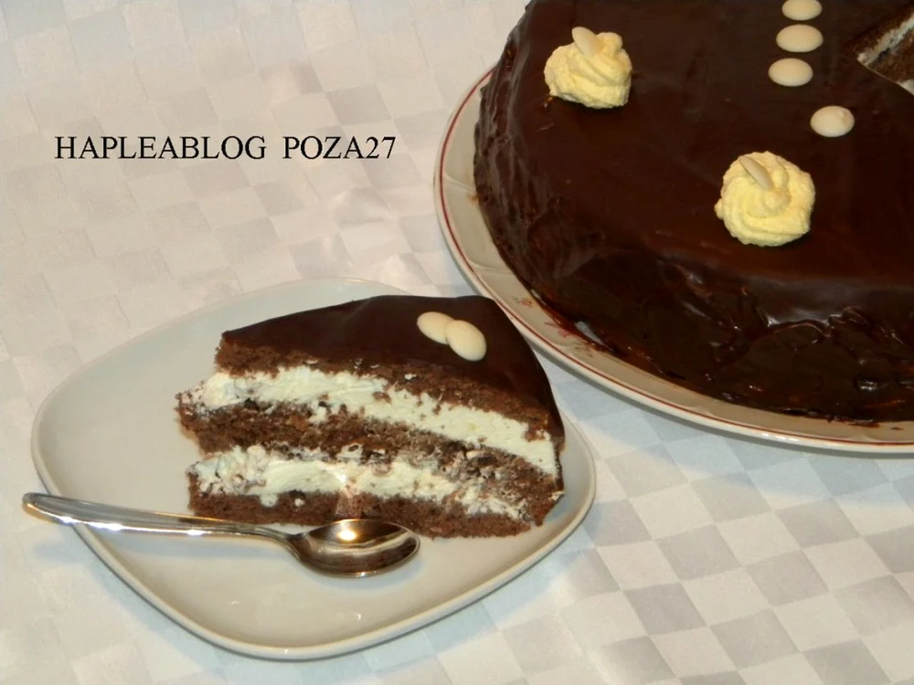 tort cu crema mascarpone si frisca 27 1024x768 jpeg