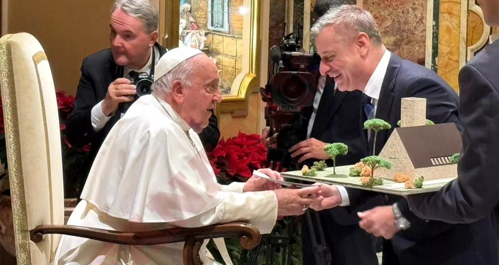 Nelu Varga, vizită surpriză la Papa Francisc. Ce cadou a primit Suveranul Pontif de la patronul lui CFR Cluj 