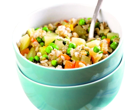 salata orez legume jpeg