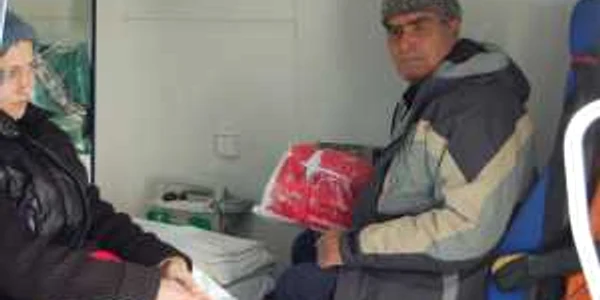 Alexandru Căldărescu a aşteptat două ore să fie dus de ambulanţă acasă.