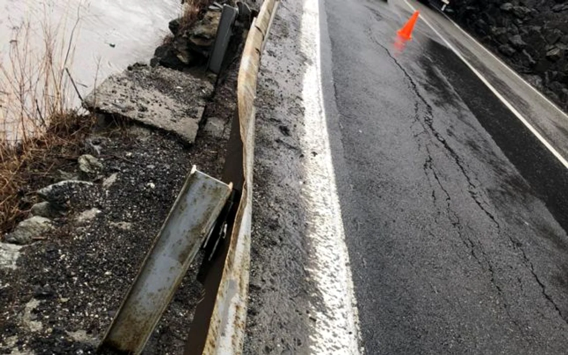 Surpare DN 7 E 81 pe Valea Oltului în Vâlcea Foto Adevărul