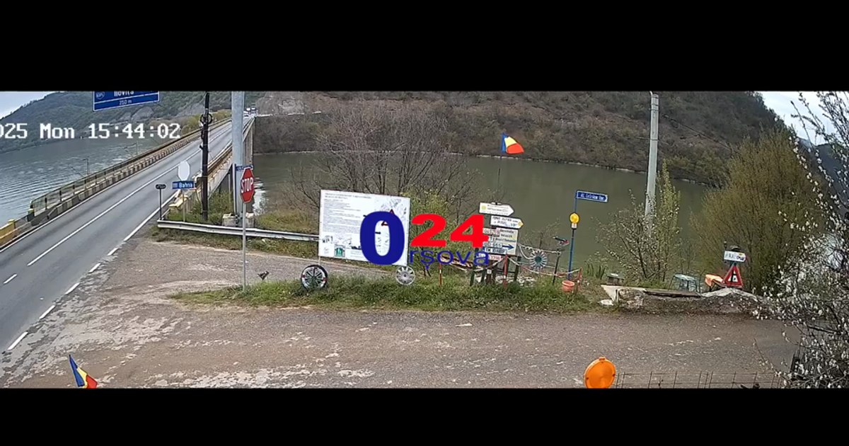 Microbuz căzut în Dunăre: Șoferul, un cetățean bulgar, găsit mort