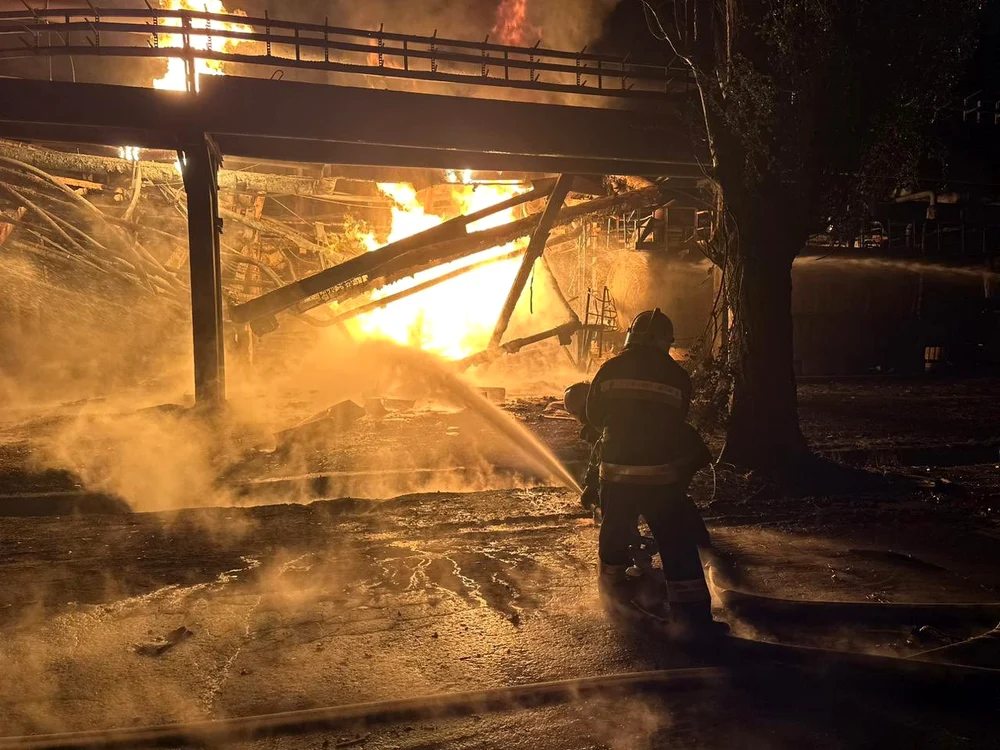 Rusia a atacat o rafinărie în regiunea Poltava. Foto X (Twitter)