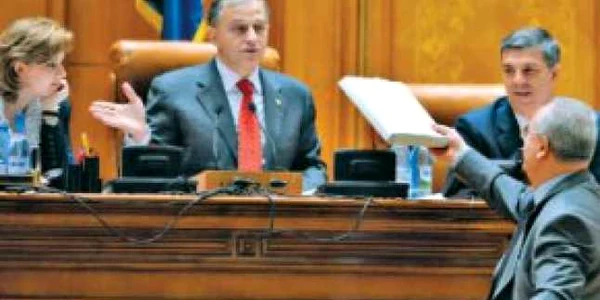 Unique pay law: parliamentarians’ wages rise in times of global downturn