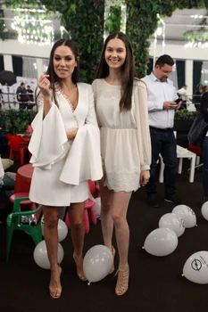 1 irina fodor si sora sa 3 jpg jpeg