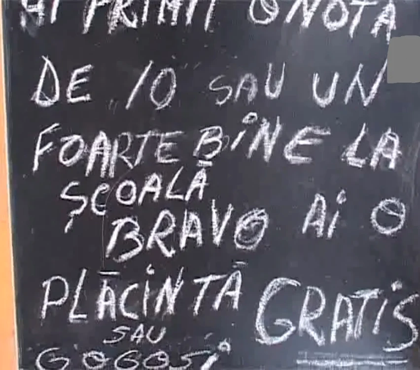 
    Copiii primesc plăcinte și gogoși dacă iau note de 10 la școală  