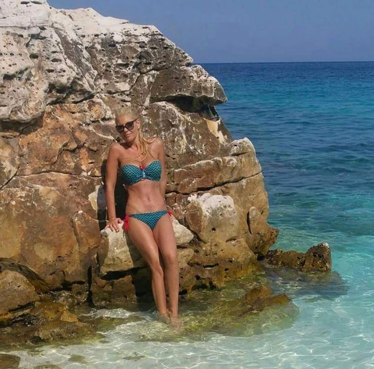 Adina Postelnicu a ajuns la greutatea de dinainte de sarcină, 53 de kilograme