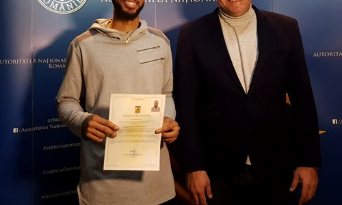 Kris Richard, alături de Horia Păun, la primirea cetățeniei române jpeg