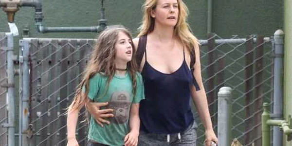 alicia silverstone si fiul arhiva