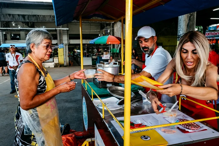 Raluca Bădulescu și Florin Stamin la Asia Express   Antena 1  (3) JPG