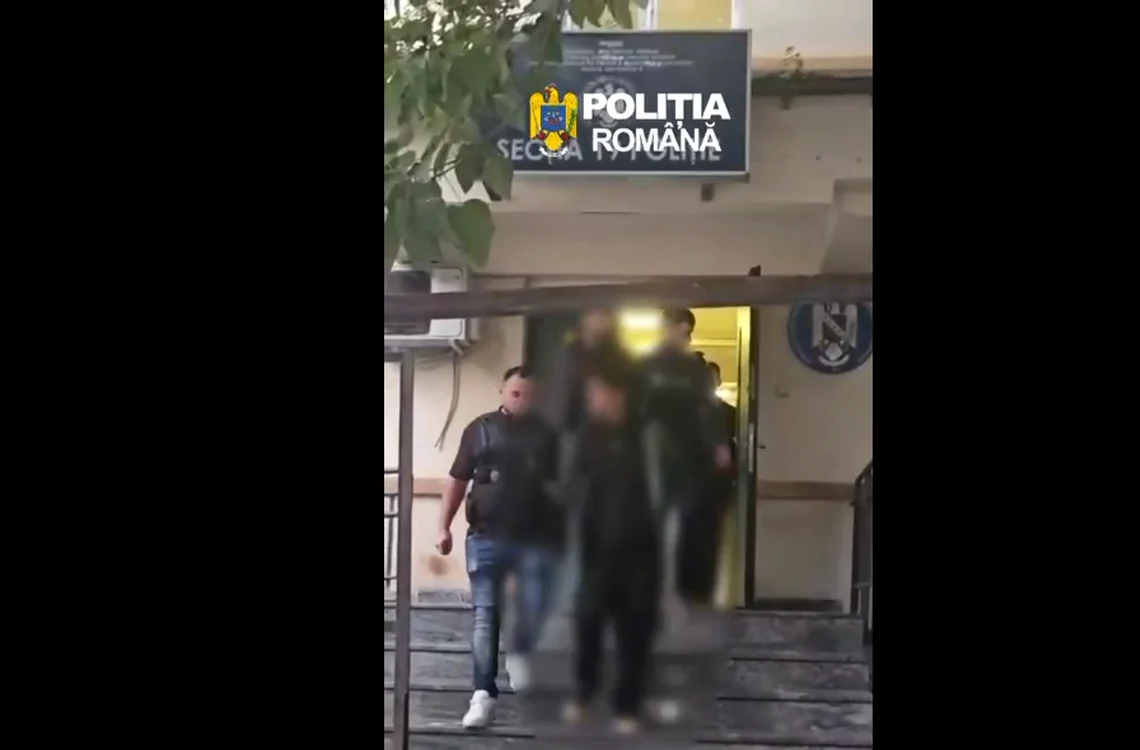 Patru bărbați, reținuți în București după ce ar fi agresat doi trecători.