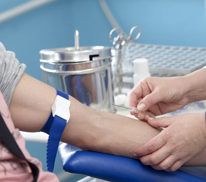 Medicul acorda îngrijiri paliative la domiciliu. FOTO Shutterstock