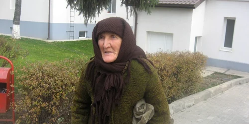 Bătrâna care i-a cerut bani ministrului
