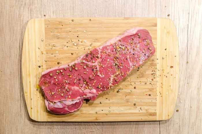 Trucul care te ajută să frăgezești carnea bătrână / foto: Pexels