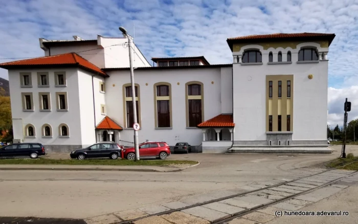 casa de cultura hunedoara foto daniel guta adevarul