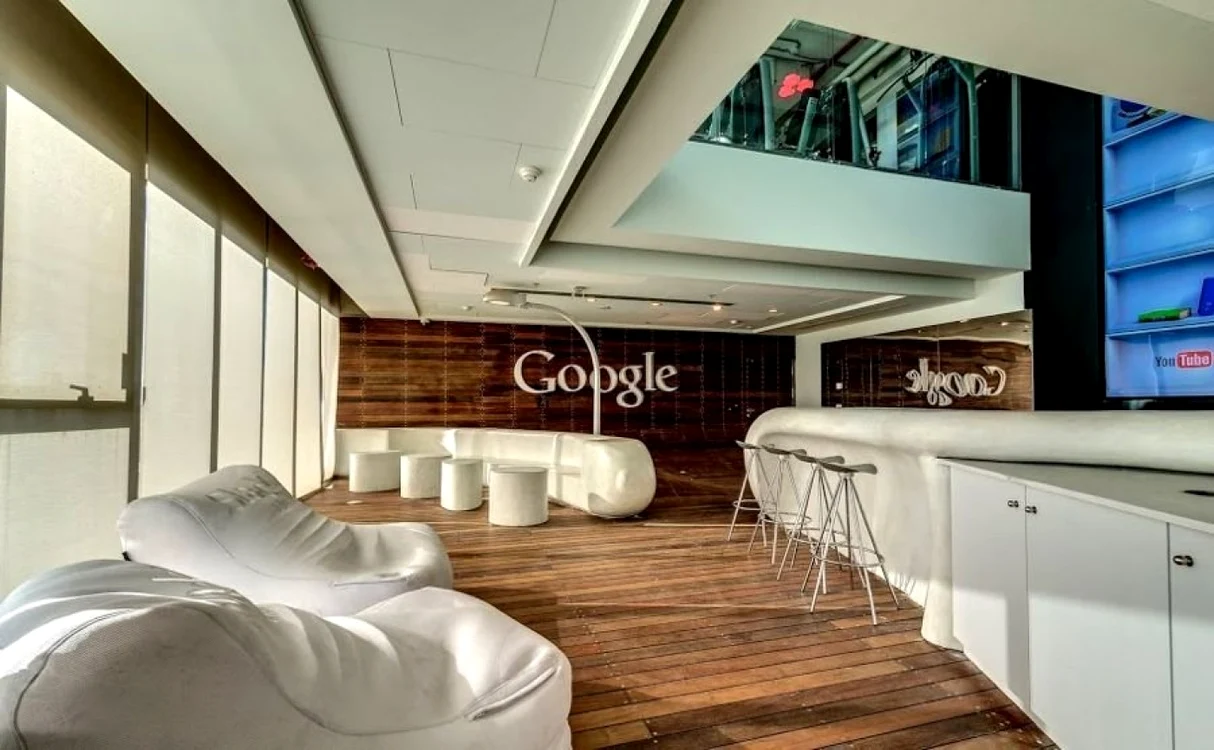Dacă site-urile ar fi oameni, Google ar fi cel mai enervant om.