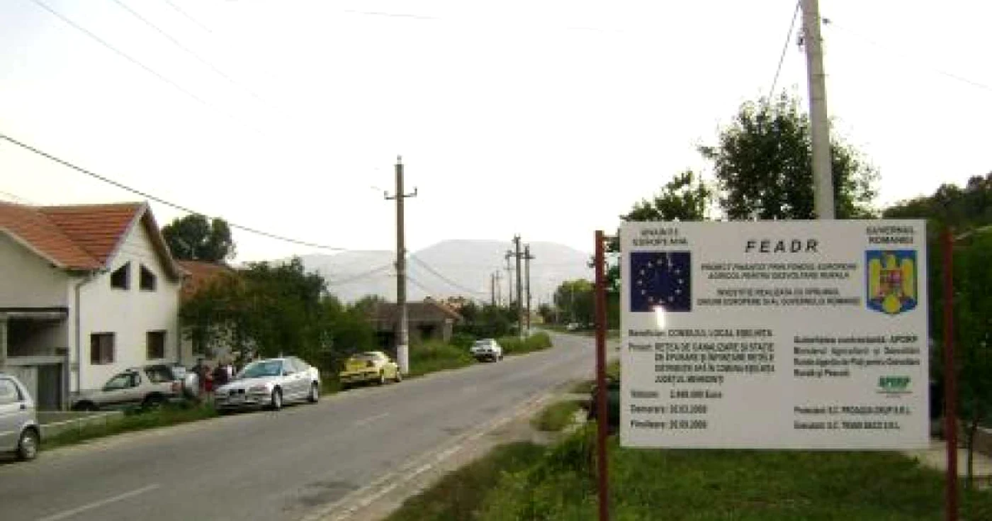 Lucrările la reţeaua de apă şi canalizare au luat sfârşit 