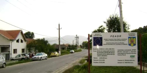 Lucrările la reţeaua de apă şi canalizare au luat sfârşit 