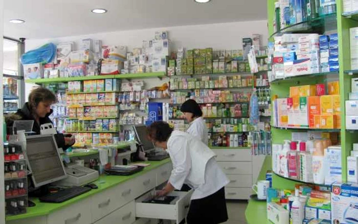 Tulcenii au asaltat farmaciile