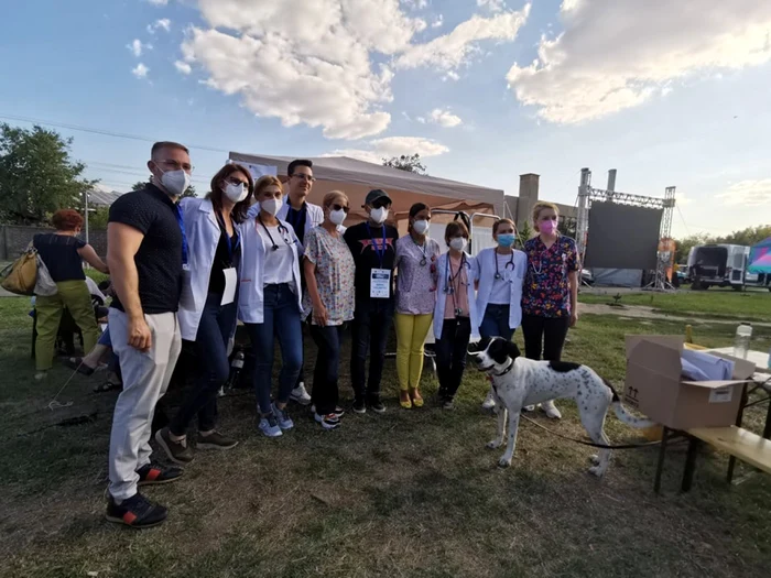 Caravana medicală în cartierul Blaşcovici FOTO Ş.Both