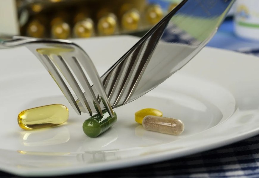 Suplimentele alimentare, pe lista neagră a Parlamentului European. Cum să le depistăm pe cele periculoase