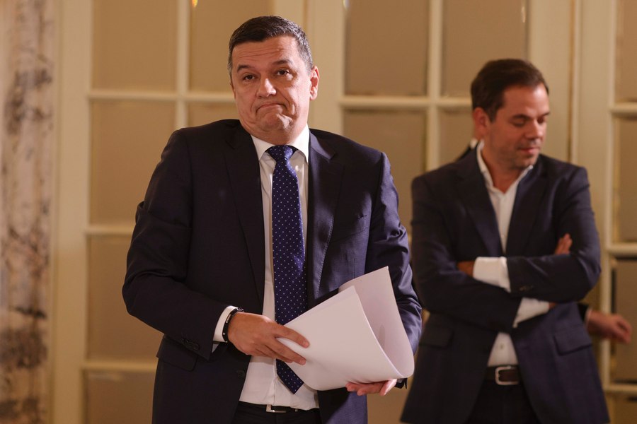 Stenograme din ședința PSD. Grindeanu și-a avertizat viitorii miniștri: „Nu se va arunca cu flori, ci cu rachete”