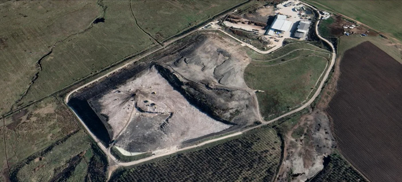 Groapa de gunoi din comuna argeșeană Albota, o bombă ecologică FOTO Google Earth