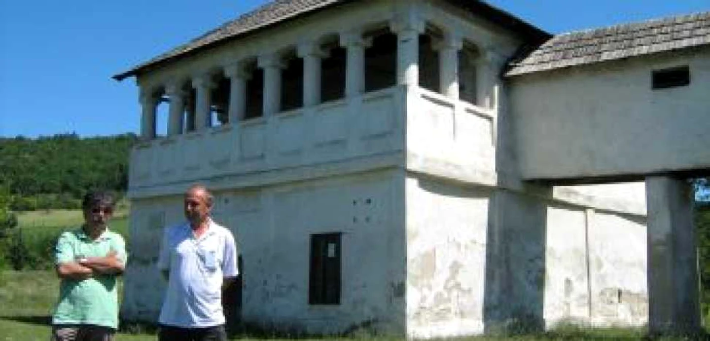 Turnu Severin: Cula lui Tudor Vladimirescu, arhivată de un profesor universitar din București