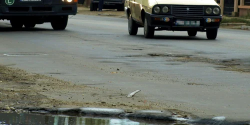 Încă un hop de trecut până la asfaltarea străzii Constantin Brâncoveanu