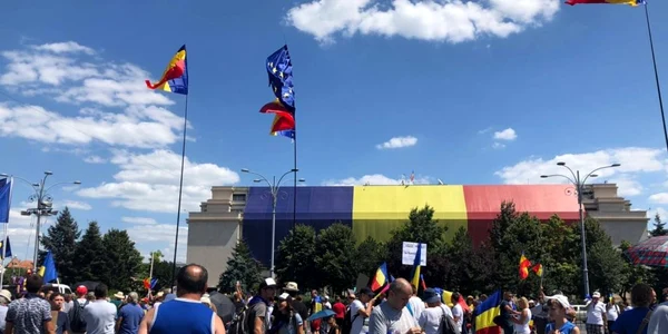  Miting diaspora in Piaţa Victoriei - 10 august 2018 FOTO Dana Mischie / Adevarul 