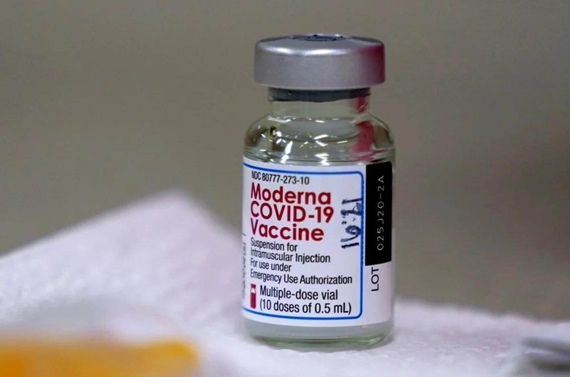 Vaccinul Moderna necesită condiții de stocare mai puțin pretențioase decât Pfizer