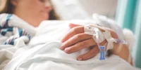 pacienta femeie spital unsplash jpg
