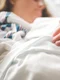 pacienta femeie spital unsplash jpg
