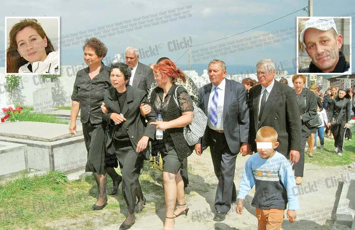 
    Tânăra a fost  înmormântată  într-un sicriu alb  