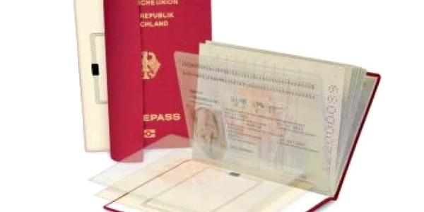 Argeş: Paşapoartele biometrice se vor elibera de marţi
