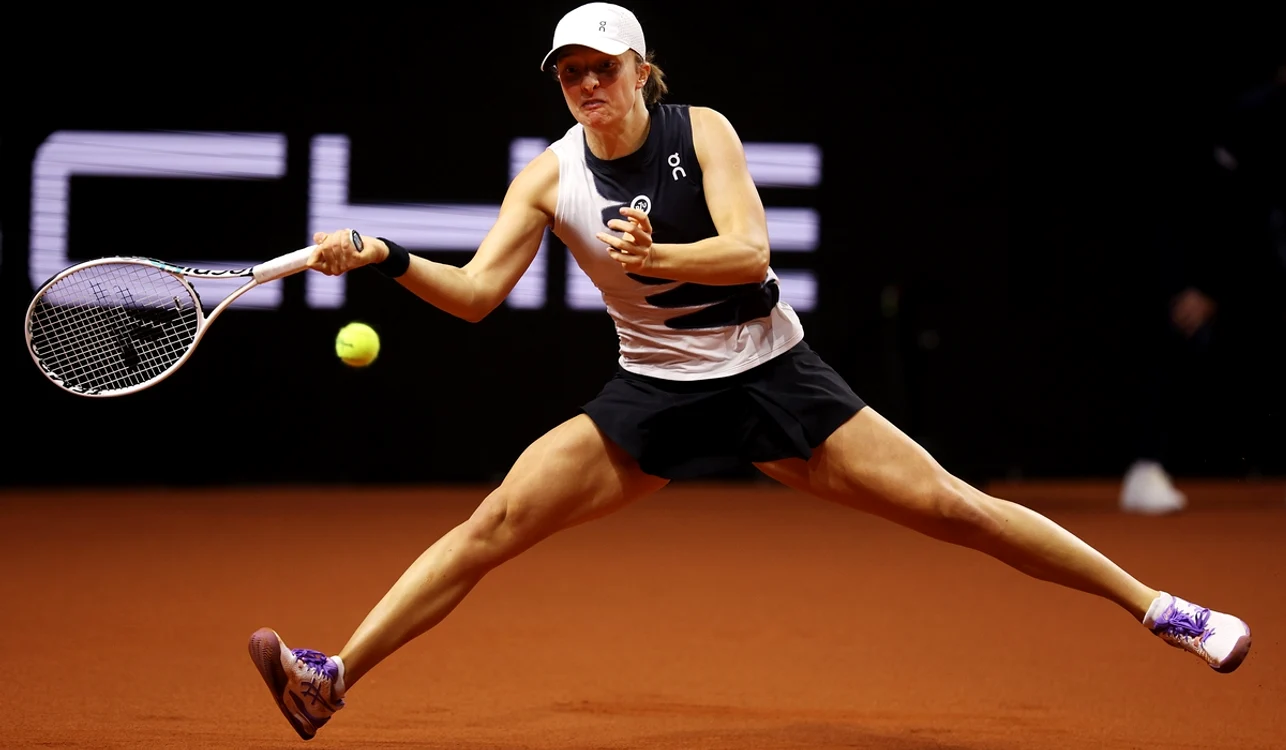 Iga Swiatek speră să revină pe locul 1 WTA în ultimul turneu al sezonului. Foto EPA EFE