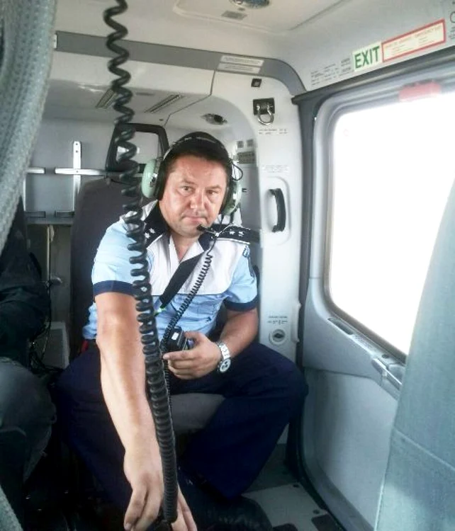 Poliţişti de la Rutieră s-au aflat în elicopter FOTO IPJ Călăraşi