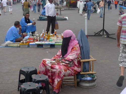 Pe străduţele întortocheate din Marrakech jpeg