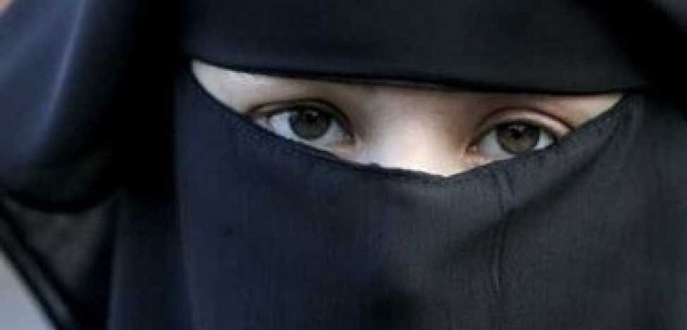 Austria interzice hijabul, burka și vălul islamic în școli, pe fondul dezbaterii privind libertatea religioasă