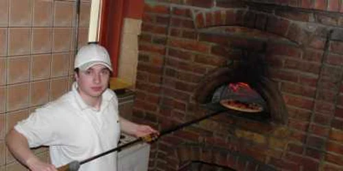 Pizza la vatră rămâne preferata sătmărenilor