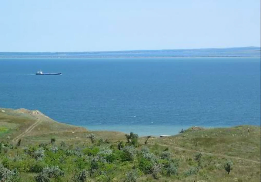 Strâmtoarea Kerci care leagă Marea Neagră de Marea Azov Sursa wikipedia.org