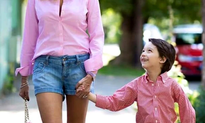 Ileana Badiu fiul ei Sasha jpeg