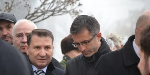 Romeo Stavarache şi Dragoş Benea se înţeleg în administraţie şi politică