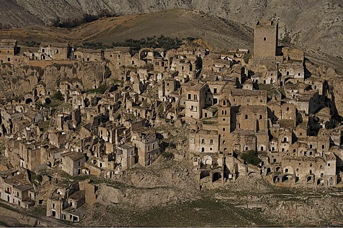 Craco, din Italia