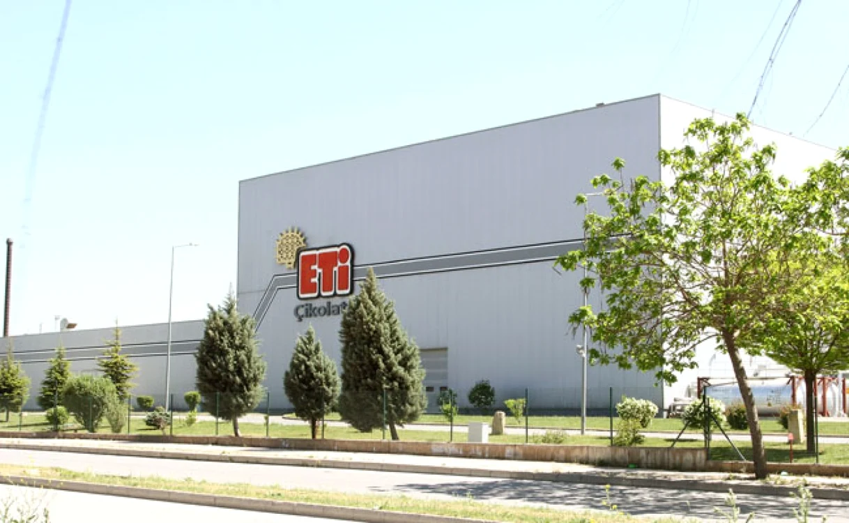 Fabrica ETI de la Craiova va produce 11.000 de tone de dulciuri în primul an, care vor fi exportate către 40 de ţări