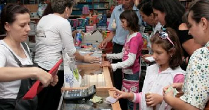 A început weekendul în care ne facem ghiozdanul